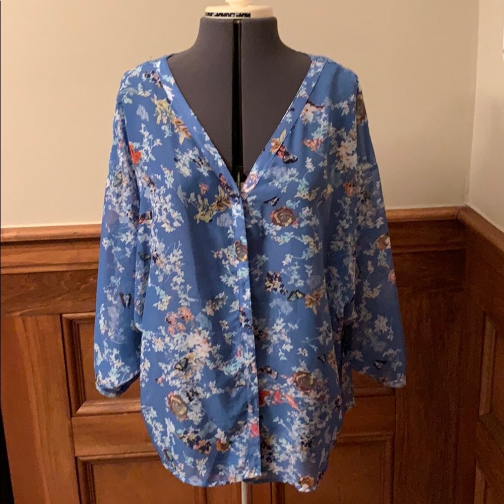 Beautiful lace back blouse